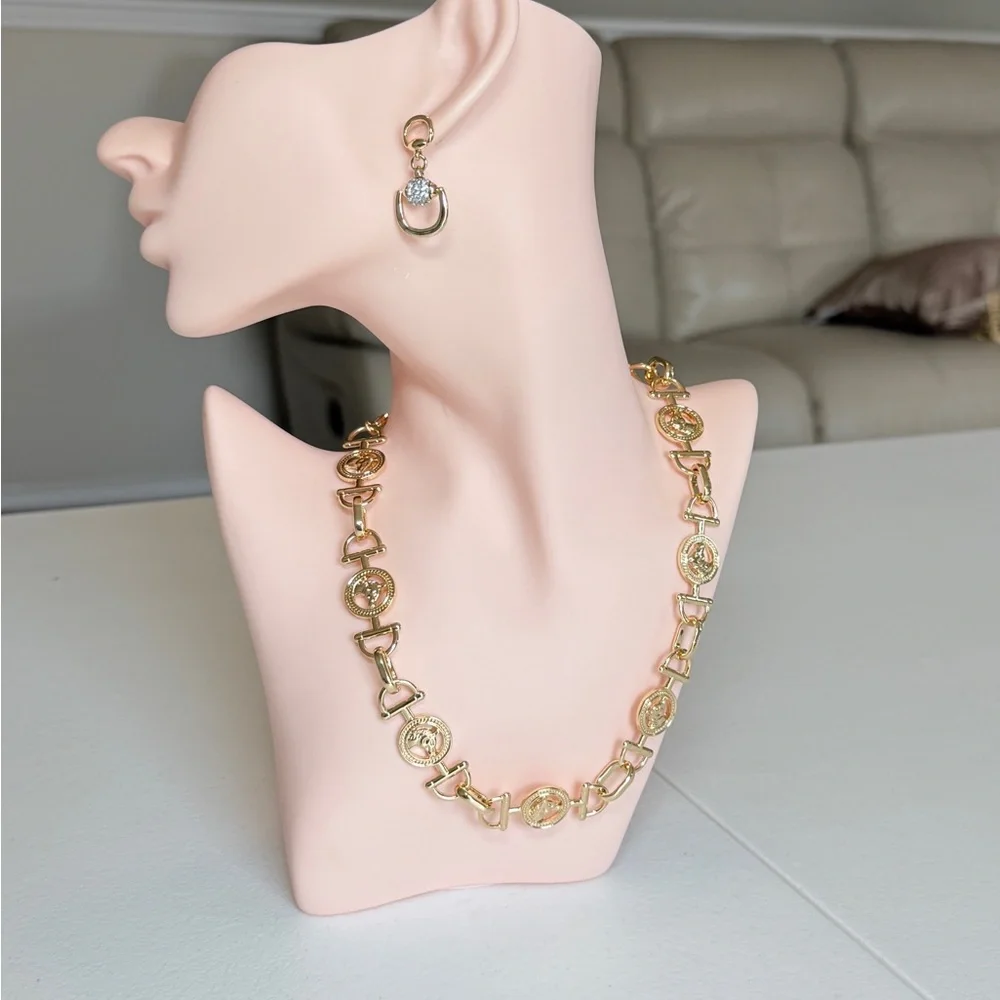 Gold Medallion Link Necklace - Women Jewelry
